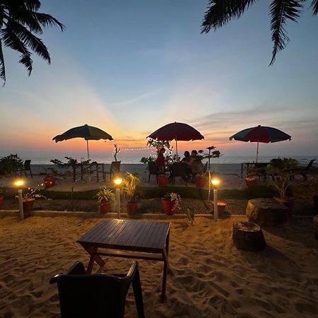 Alivious Beach Homestay Alappuzha Exterior foto