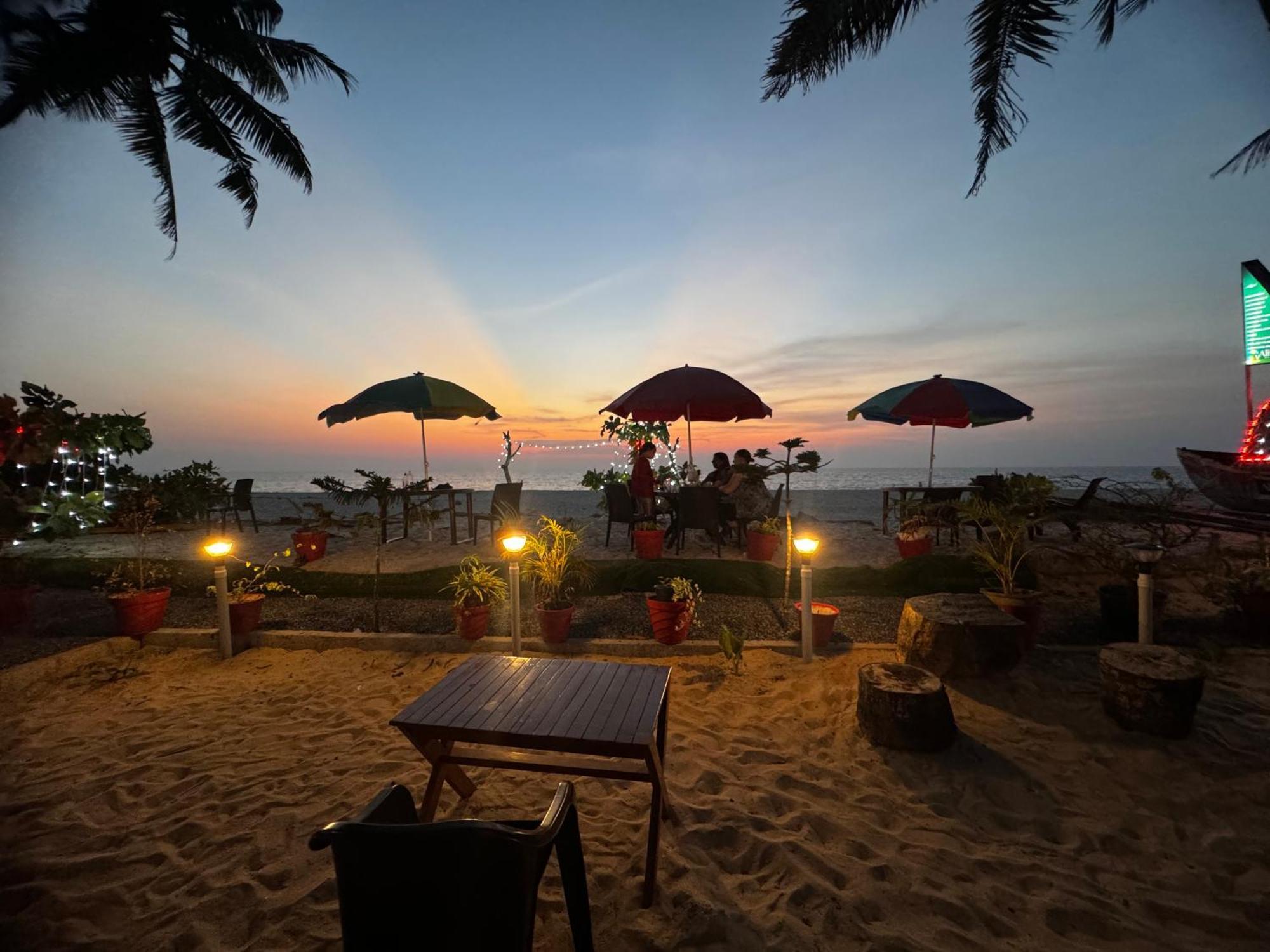 Alivious Beach Homestay Alappuzha Exterior foto