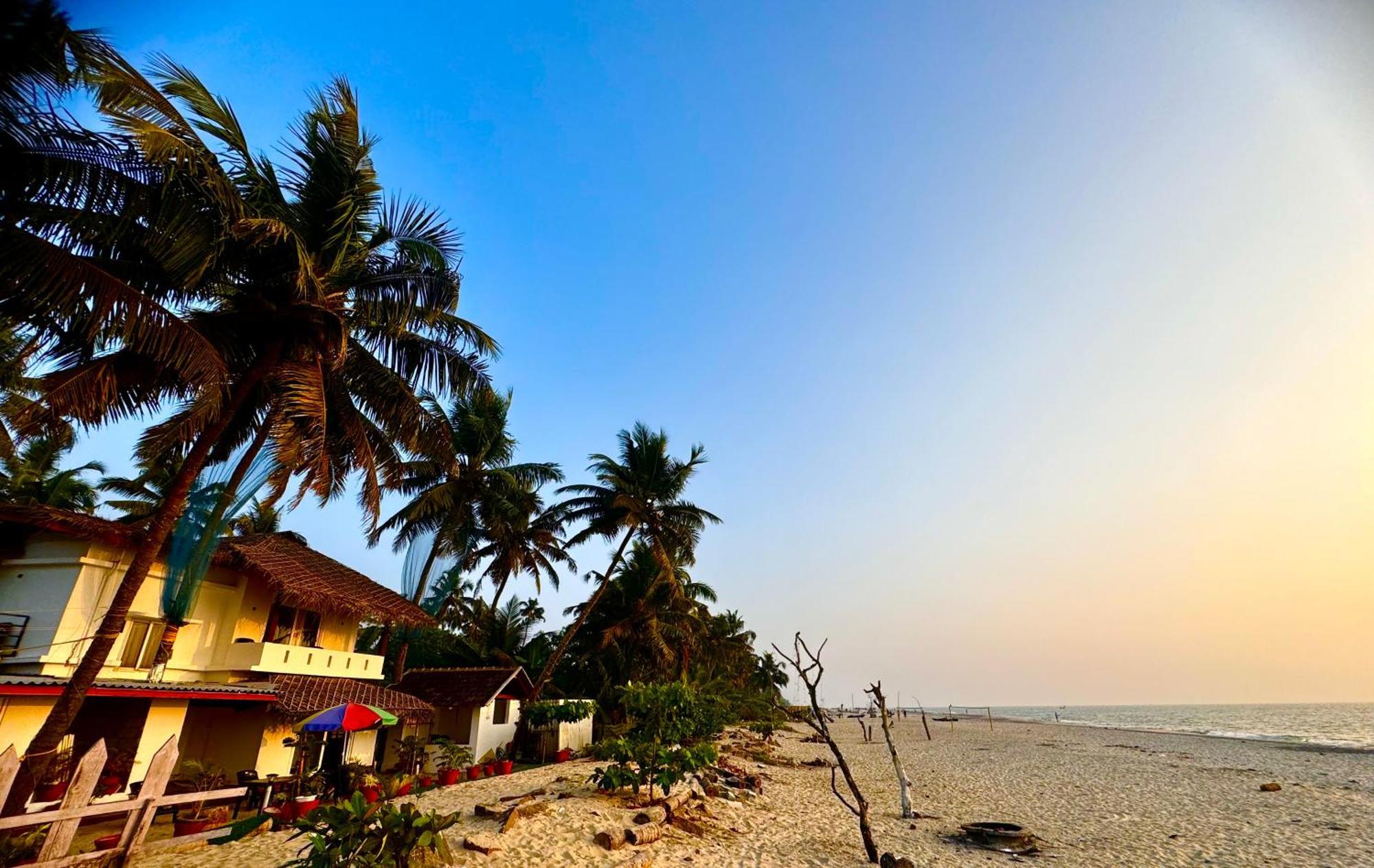 Alivious Beach Homestay Alappuzha Exterior foto