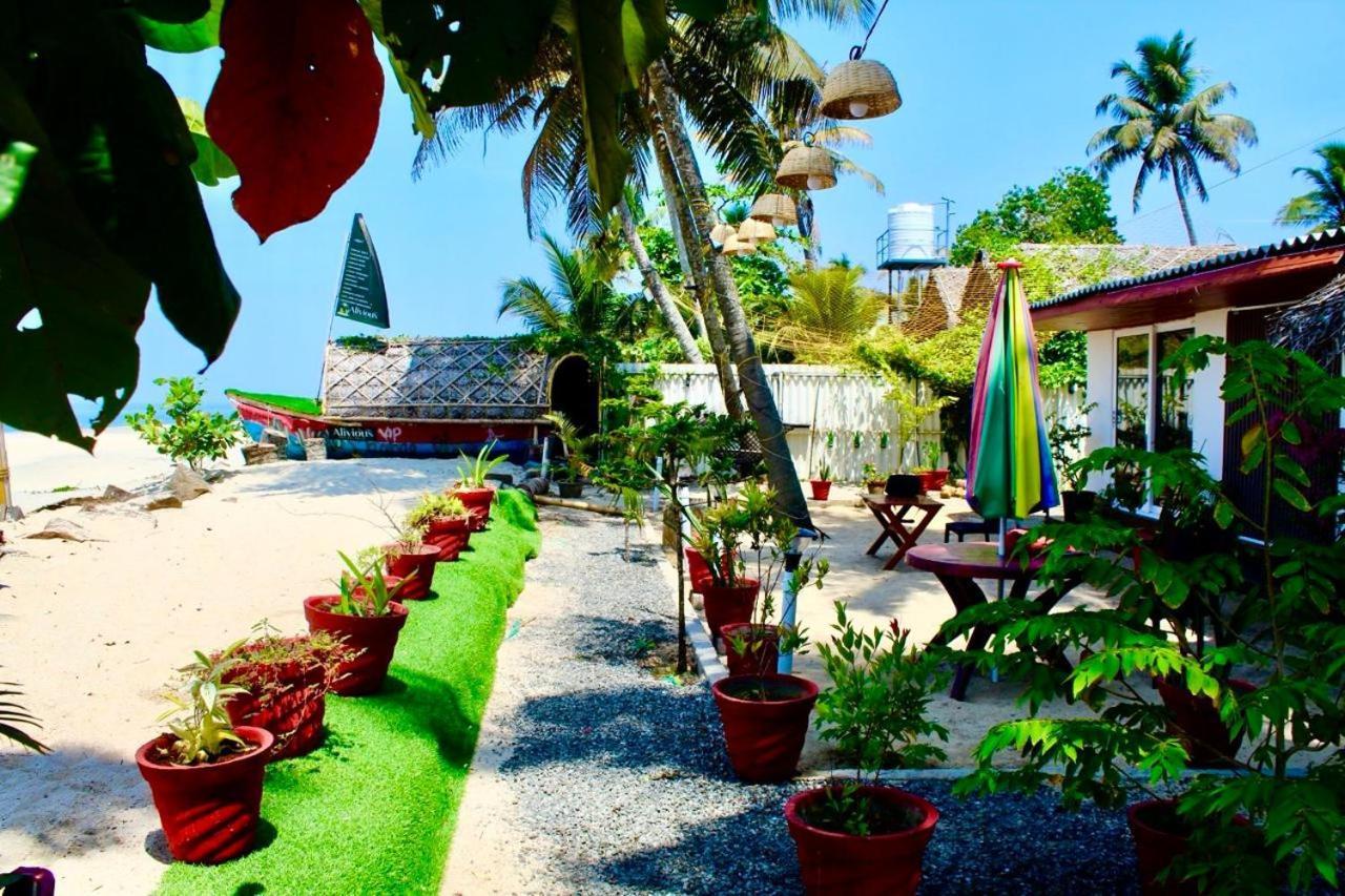 Alivious Beach Homestay Alappuzha Exterior foto