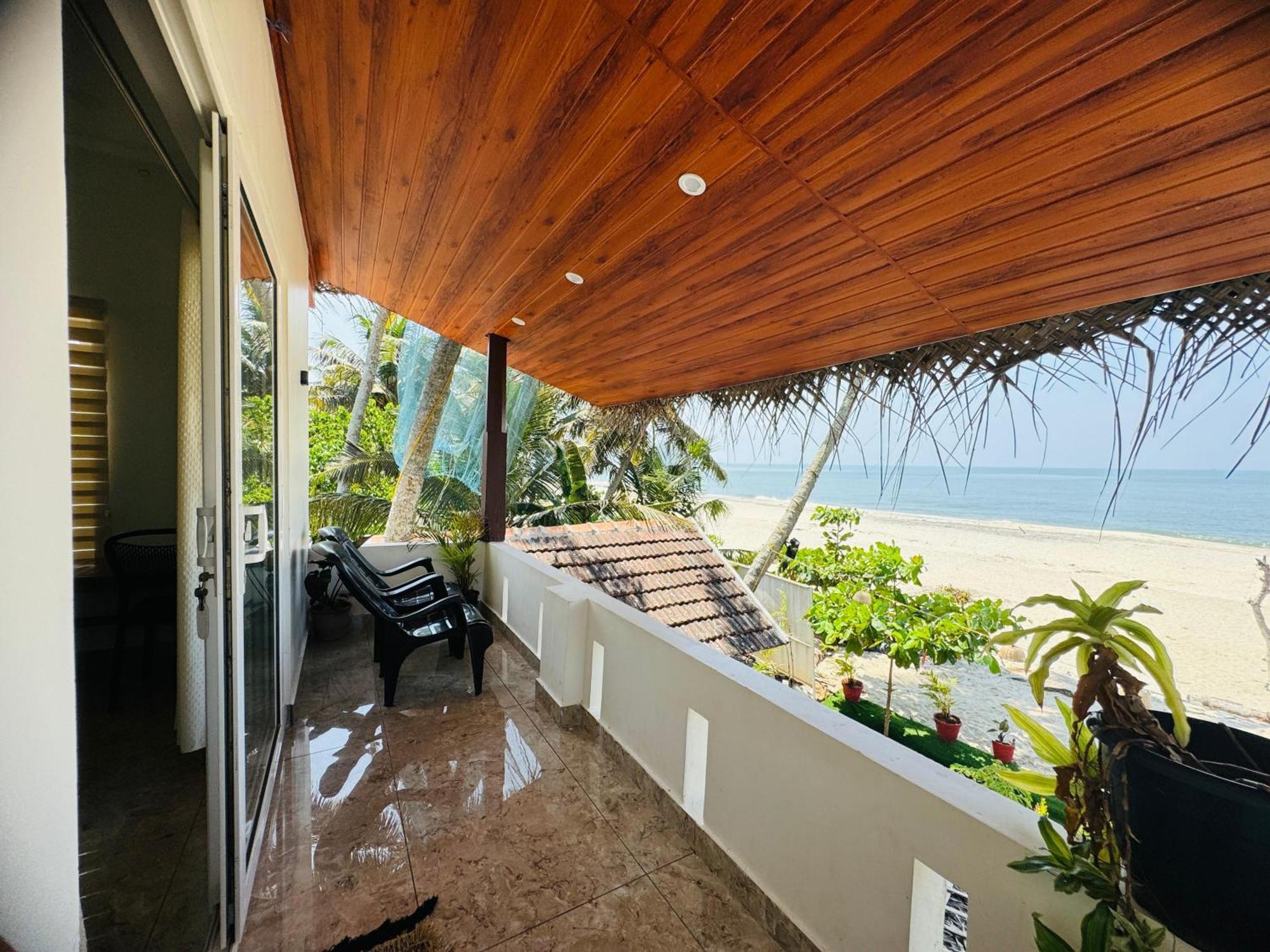 Alivious Beach Homestay Alappuzha Exterior foto