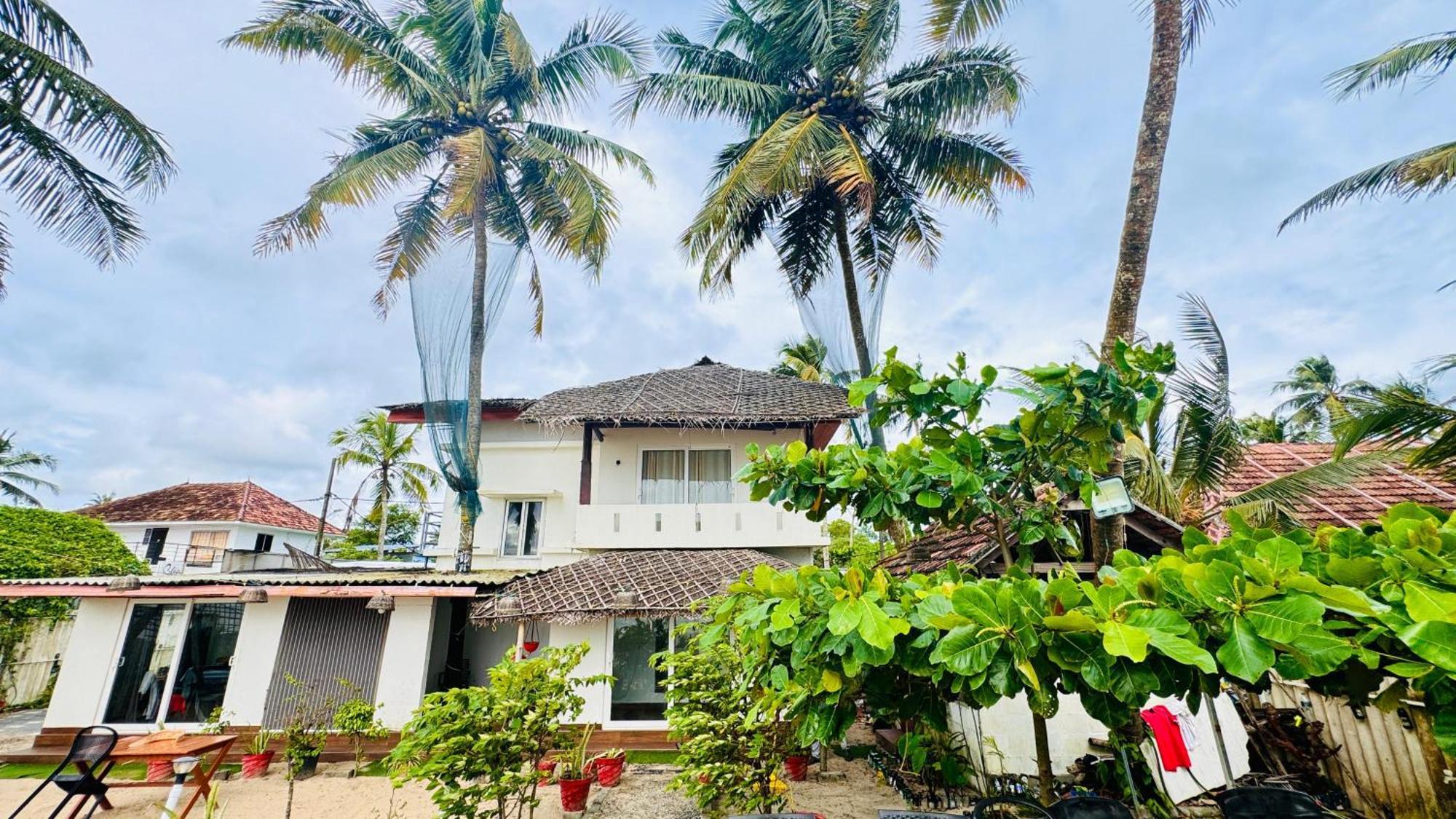 Alivious Beach Homestay Alappuzha Exterior foto