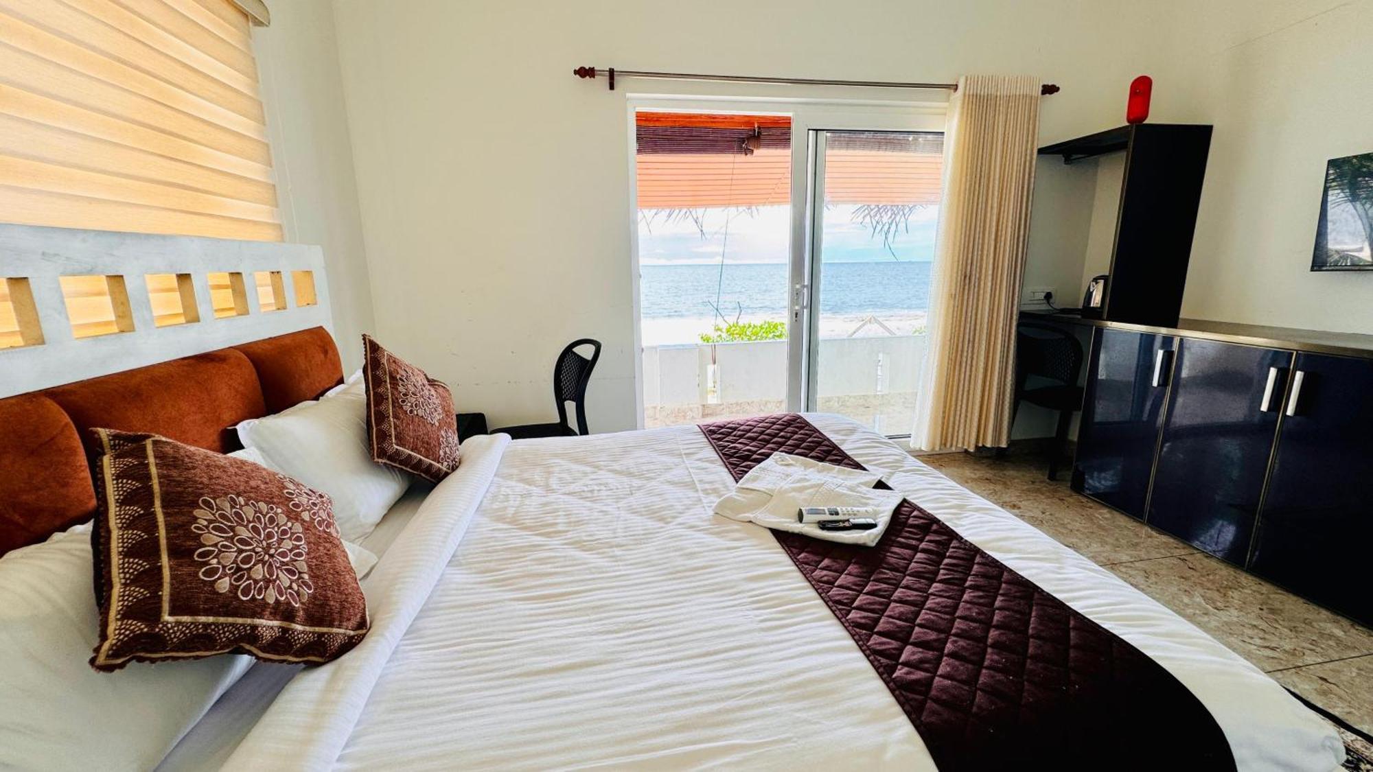 Alivious Beach Homestay Alappuzha Exterior foto